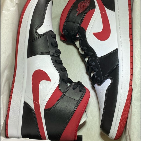 Nike Air Jordan 1 Mid Metallic Gym NEW sz 13 main image 8
